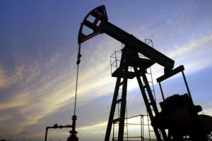 Cotação do petróleo nos EUA dispara 35%