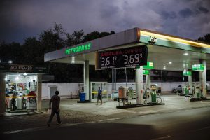 Preço do combustível avança nos postos na semana, diz ANP; gasolina e diesel sobem 1%