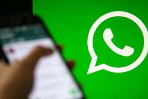 Impasse de pagamento por WhatsApp completa dois meses sem solução à vista