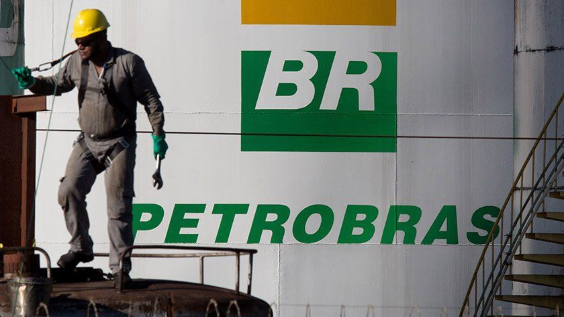 Presidente do STF tira análise sobre refinarias da Petrobras de julgamento virtual